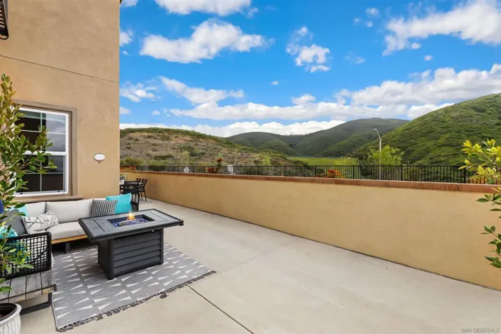 879 Blackstone Dr, San Marcos, California 92078