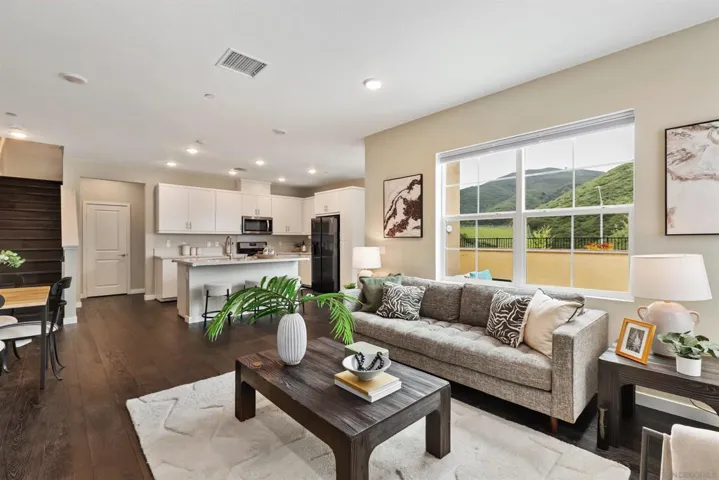 879 Blackstone Dr, San Marcos, California 92078