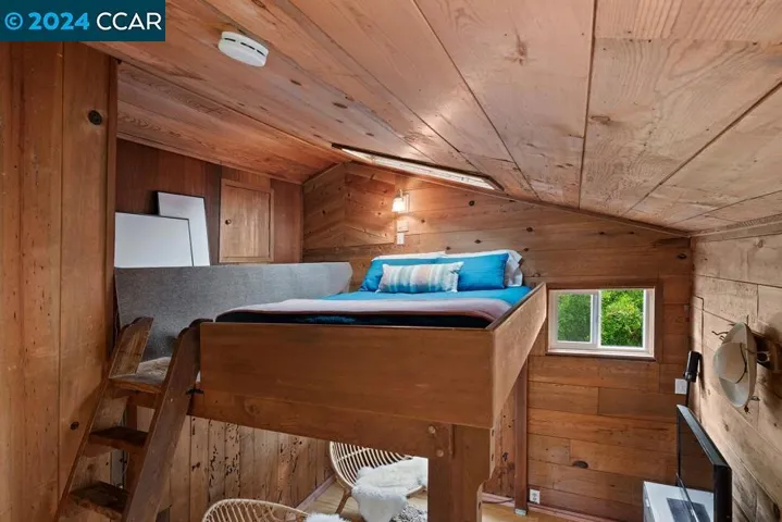 Loft bed