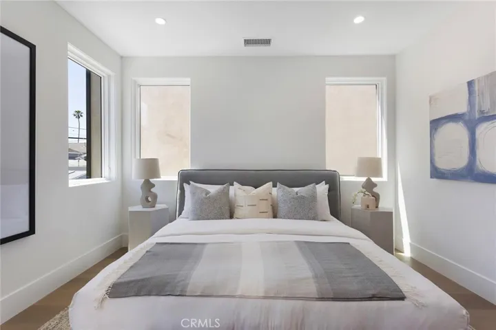 430 1/2 Fernleaf, Corona Del Mar, California 92625