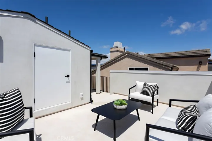 430 1/2 Fernleaf, Corona Del Mar, California 92625