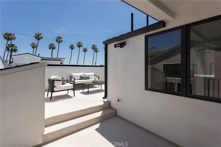 430 1/2 Fernleaf, Corona Del Mar, California 92625