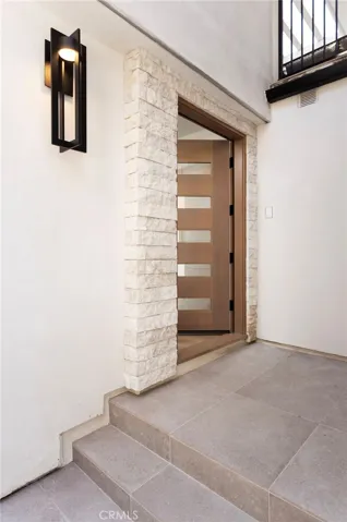 430 1/2 Fernleaf, Corona Del Mar, California 92625