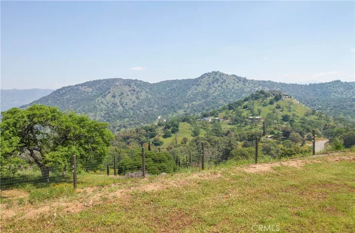 47463 Creekside, Squaw Valley, California 93675