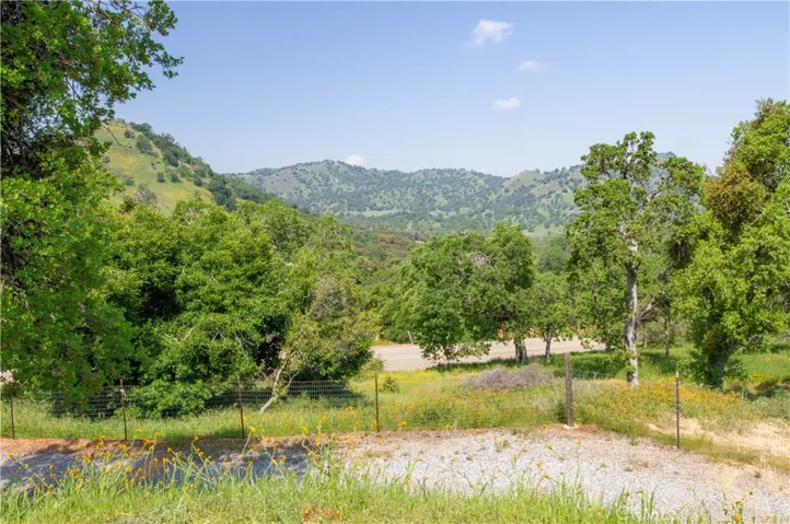 47463 Creekside, Squaw Valley, California 93675
