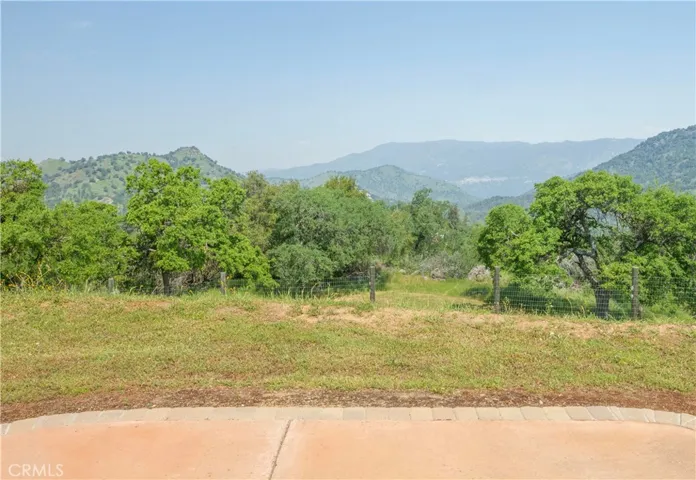 47463 Creekside, Squaw Valley, California 93675