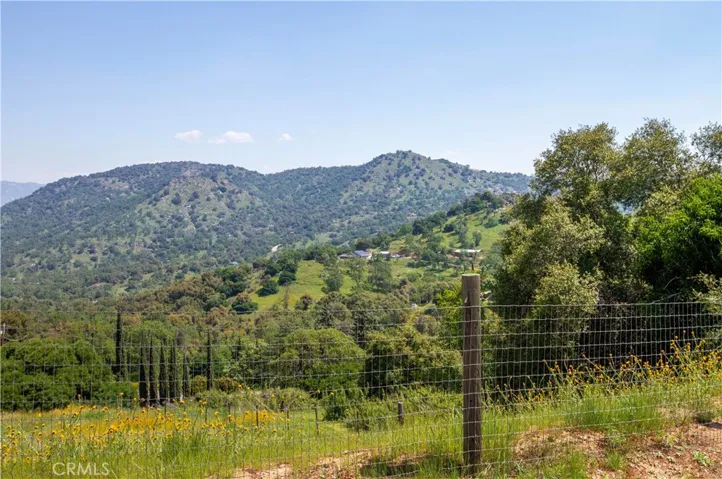 47463 Creekside, Squaw Valley, California 93675