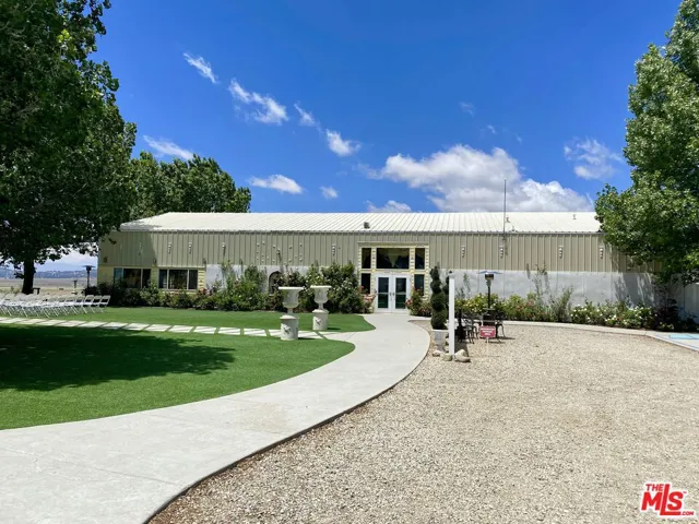 24492 Bear Valley, Tehachapi, California 93561