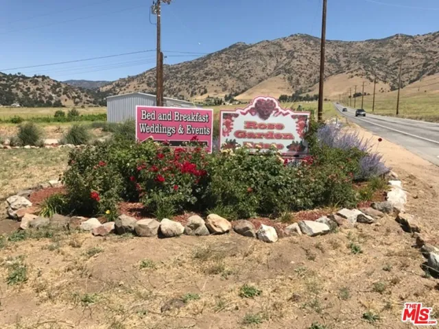 24492 Bear Valley, Tehachapi, California 93561