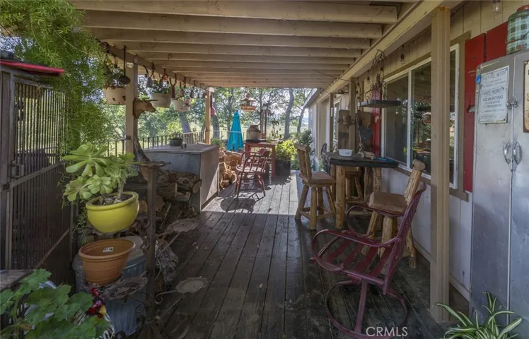 1990 Las Mariposas Lane, Catheys Valley, California 95306