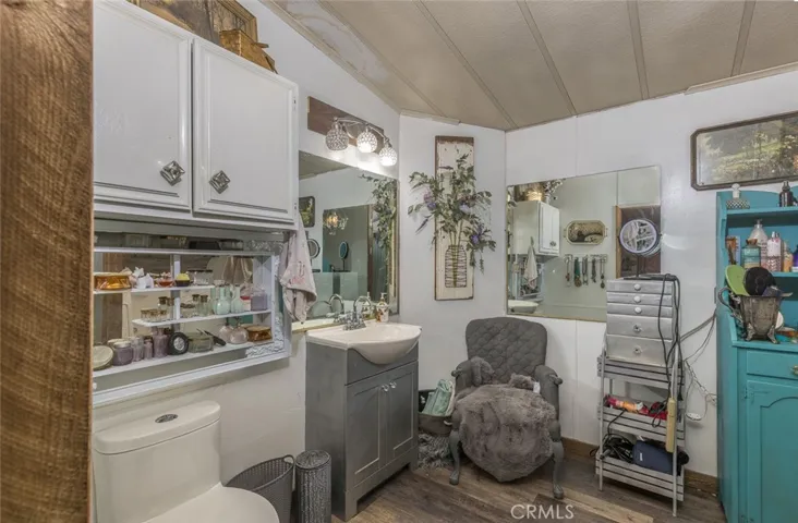 1990 Las Mariposas Lane, Catheys Valley, California 95306