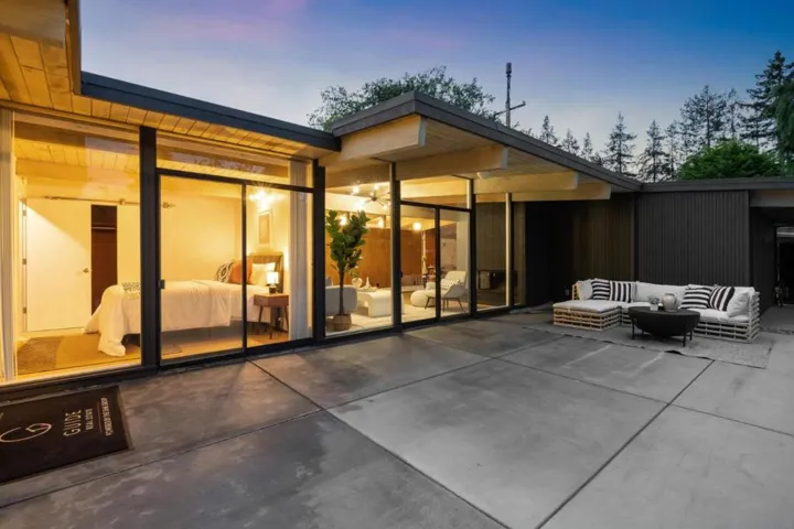 412 Ferne Avenue, Palo Alto, California 94306