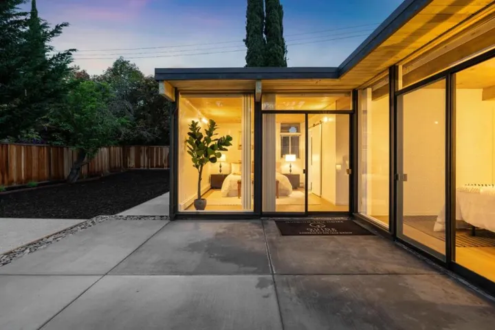 412 Ferne Avenue, Palo Alto, California 94306
