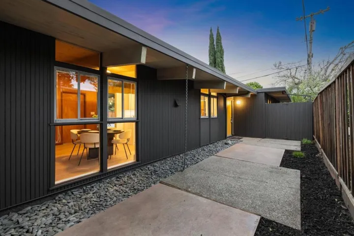 412 Ferne Avenue, Palo Alto, California 94306
