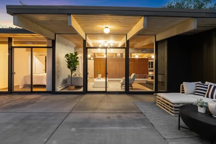 412 Ferne Avenue, Palo Alto, California 94306