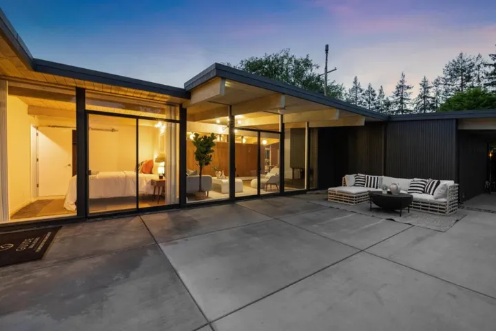 412 Ferne Avenue, Palo Alto, California 94306