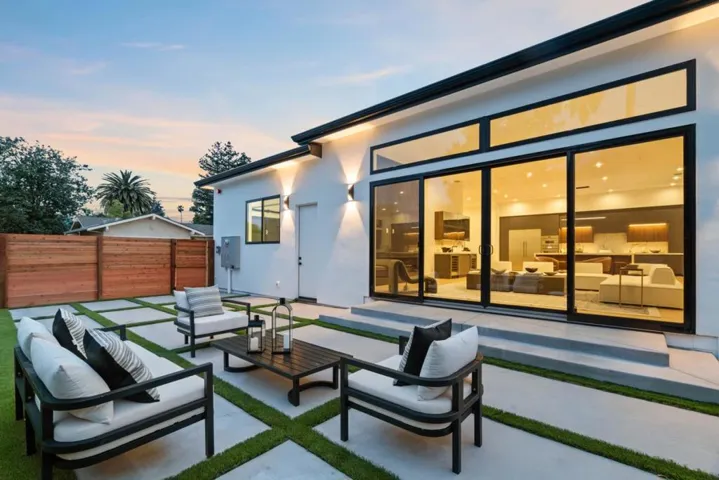 12668 Sun Valley Court, Saratoga, California 95070
