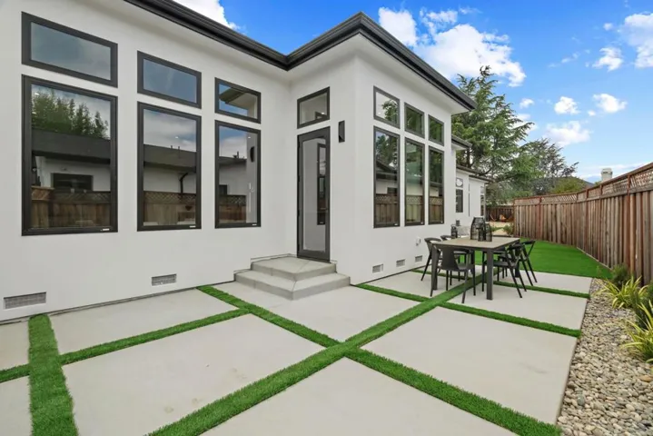12668 Sun Valley Court, Saratoga, California 95070