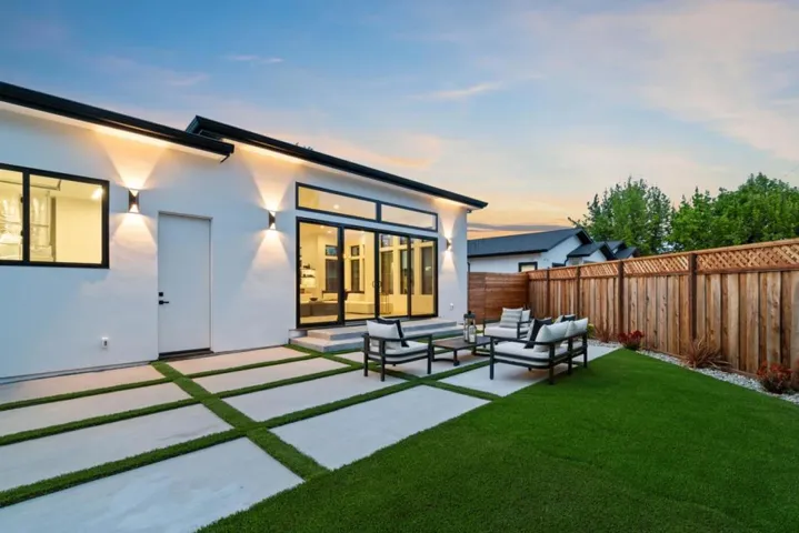 12668 Sun Valley Court, Saratoga, California 95070