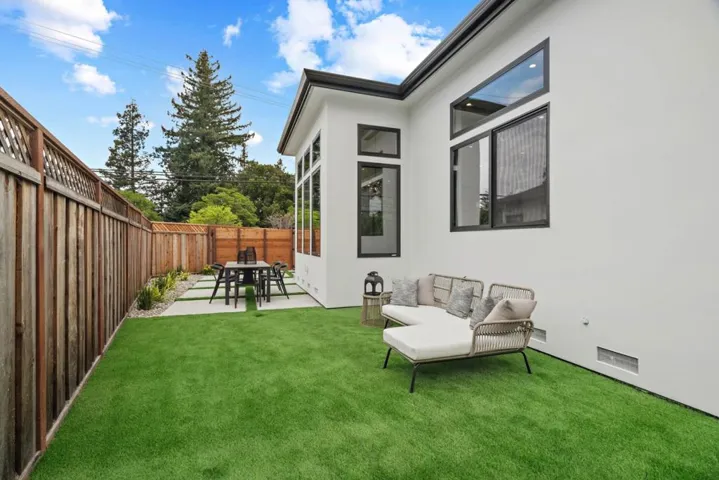 12668 Sun Valley Court, Saratoga, California 95070