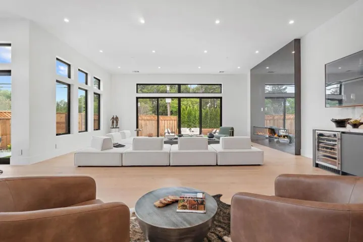 12668 Sun Valley Court, Saratoga, California 95070