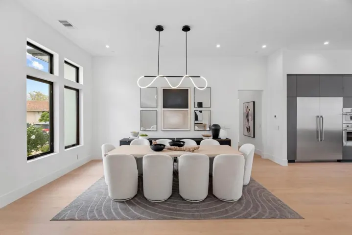 12668 Sun Valley Court, Saratoga, California 95070