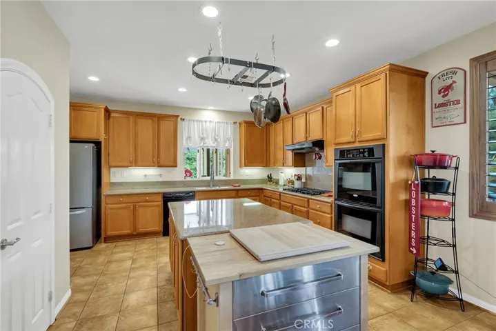6729 N Ofelia Drive, San Bernardino, California 92407