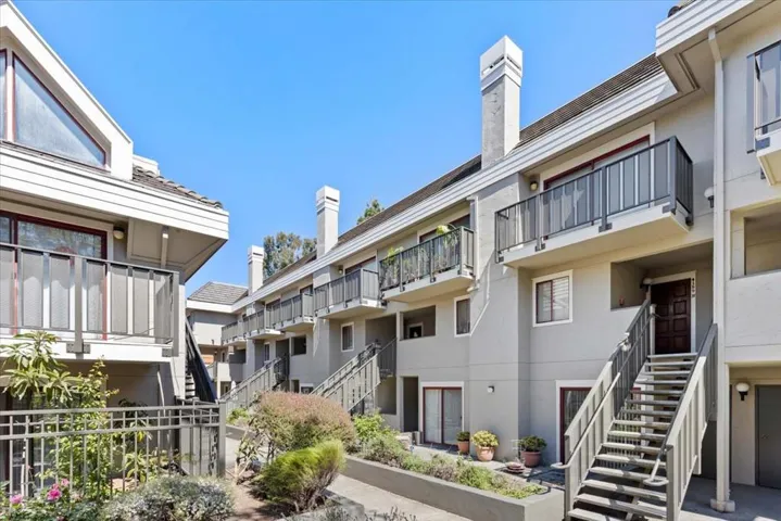 4159 El Camino Way C, Palo Alto, California 94306