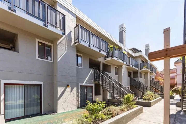 4159 El Camino Way C, Palo Alto, California 94306