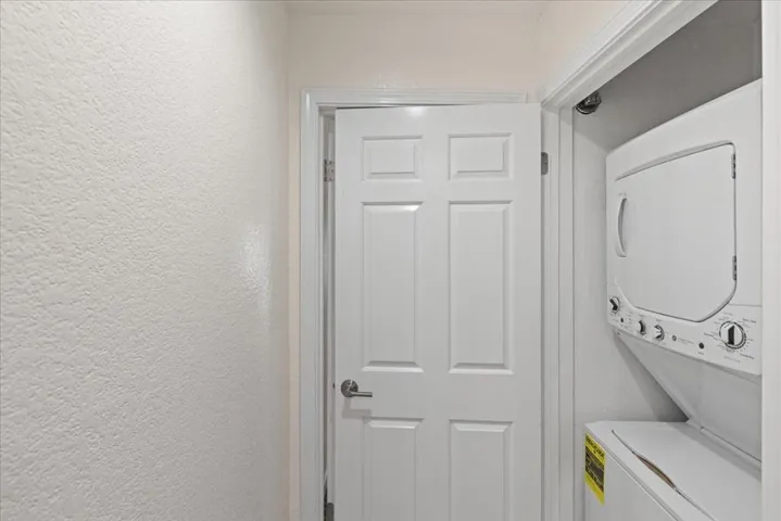 4159 El Camino Way C, Palo Alto, California 94306