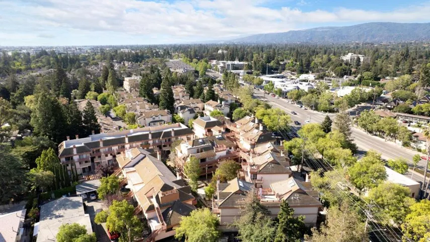 4159 El Camino Way C, Palo Alto, California 94306