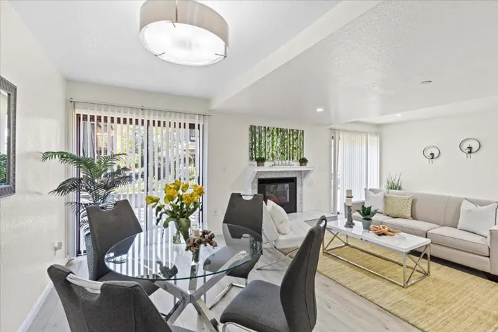 4159 El Camino Way C, Palo Alto, California 94306