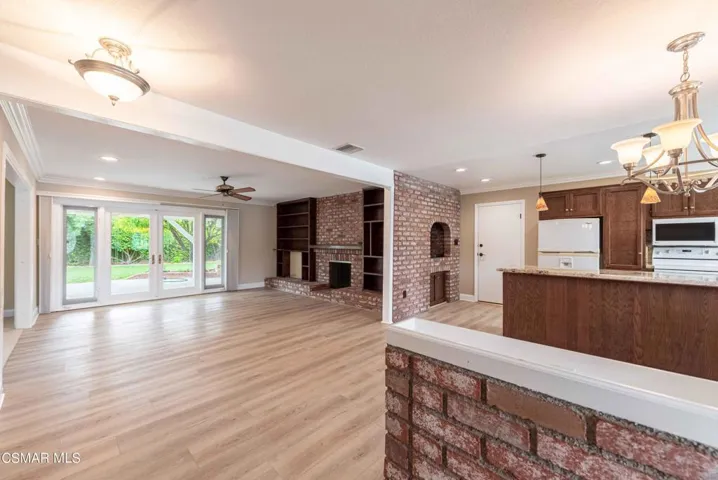 2363GoldsmithAve 6