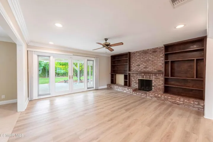 2363GoldsmithAve 18