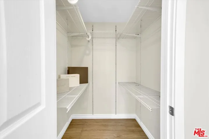 6301 S Harcourt, Los Angeles, California 90043