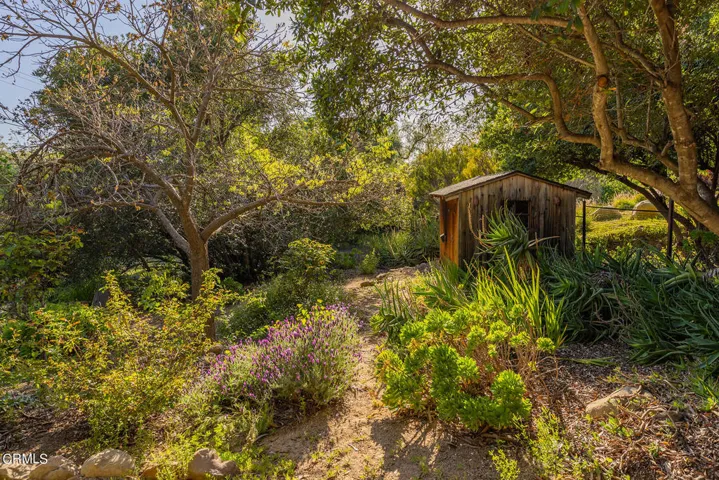 4239 Grand Avenue East End Ojai Home for