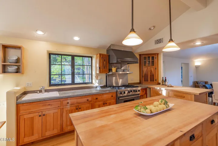 4239 Grand Avenue East End Ojai Home for