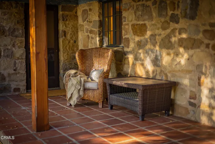4239 Grand Avenue East End Ojai Home for