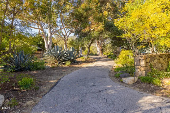 4239 Grand Avenue East End Ojai Home for
