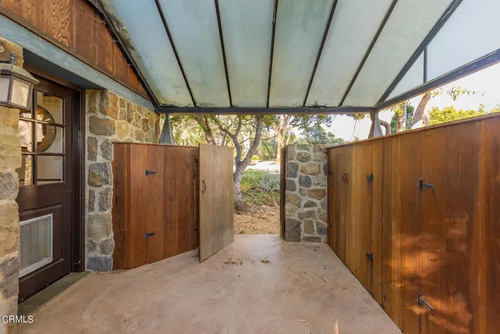 4239 Grand Avenue East End Ojai Home for