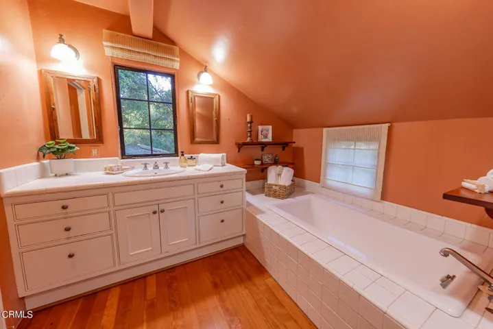 4239 Grand Avenue East End Ojai Home for