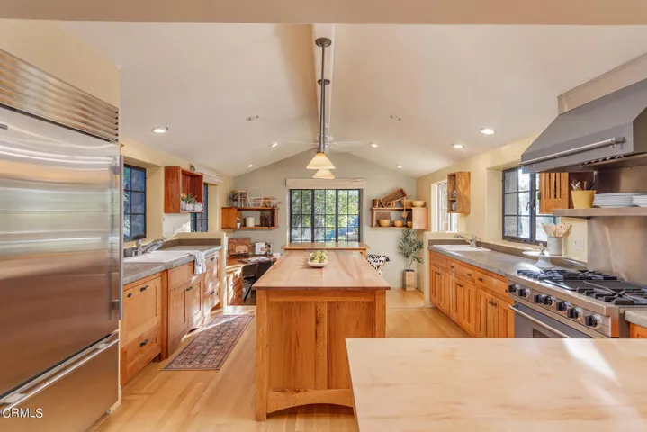 4239 Grand Avenue East End Ojai Home for