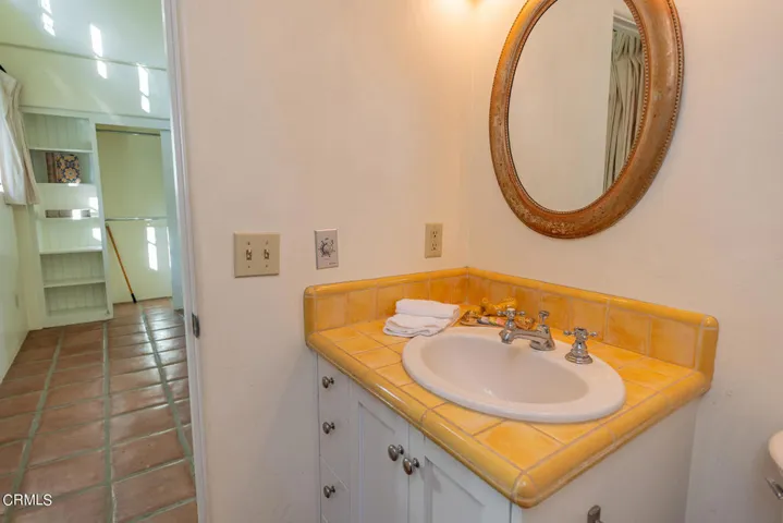 4239 Grand Avenue East End Ojai Home for