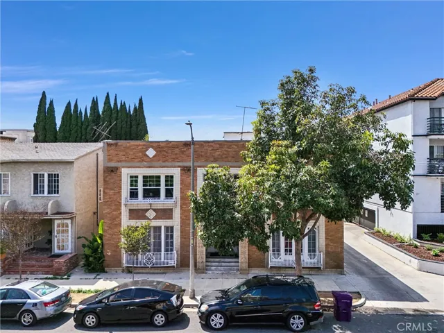 321 Chestnut Avenue, Long Beach, California 90802