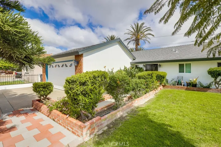 4517 Roosevelt Avenue, Santa Ana, California 92703