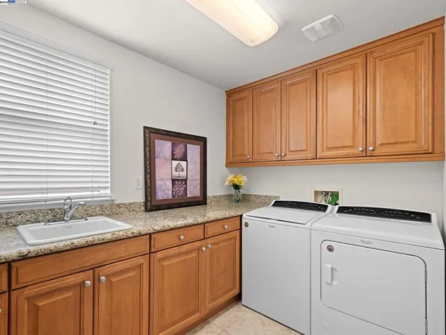 Downstairs Laundry Room