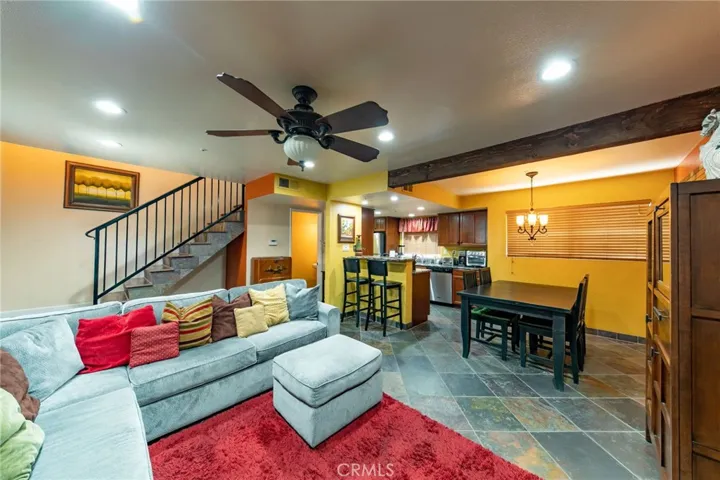 521 W Duarte Road G, Monrovia, California 91016