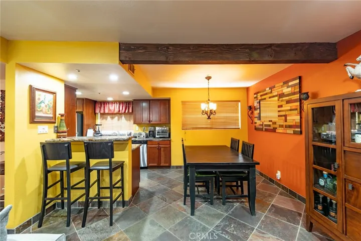 521 W Duarte Road G, Monrovia, California 91016