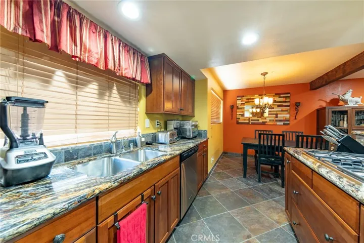 521 W Duarte Road G, Monrovia, California 91016