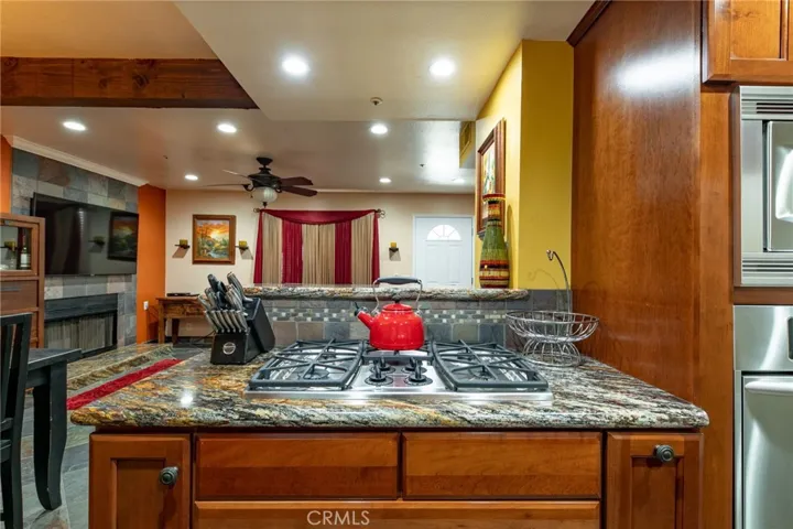 521 W Duarte Road G, Monrovia, California 91016